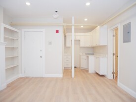 6 Beals St, Unit B3 in Brookline, MA - Building Photo