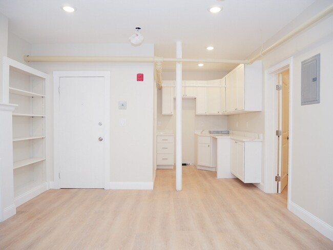 6 Beals St, Unit B3