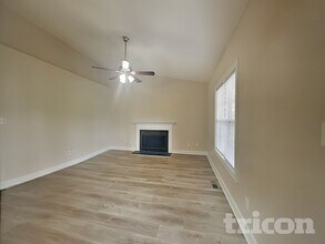 812 Danley Ln in Knightdale, NC - Foto de edificio - Building Photo