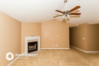 159 Livingston Ln in Covington, GA - Foto de edificio - Building Photo