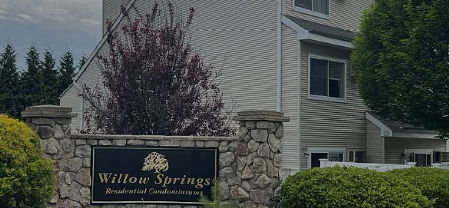 149 Willow Spgs, Unit 149 in New Milford, CT - Building Photo