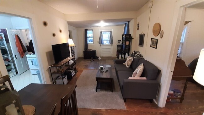 215 Pleasant St in Ithaca, NY - Building Photo - Building Photo