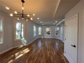 42 Oak St in Providence, RI - Building Photo - Building Photo