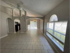 339 Placid Lake Dr in Sanford, FL - Building Photo - Building Photo