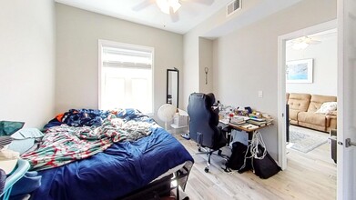 1342 W Eddy St in Chicago, IL - Building Photo - Building Photo