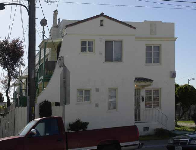 1424 62nd Ave in Oakland, CA - Building Photo - Building Photo