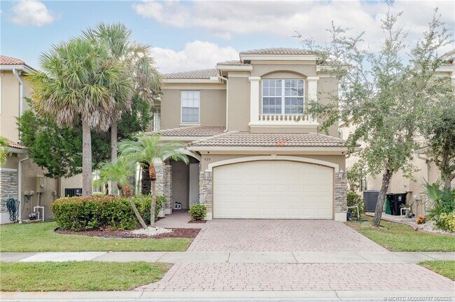 979 NW Leonardo Cir in Port St. Lucie, FL - Building Photo - Building Photo