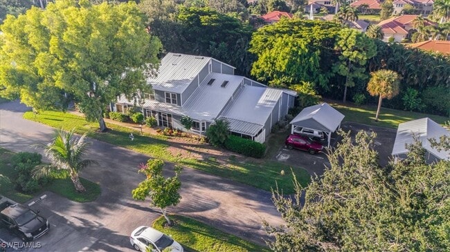 3408 Timberwood Cir in Naples, FL - Building Photo - Building Photo