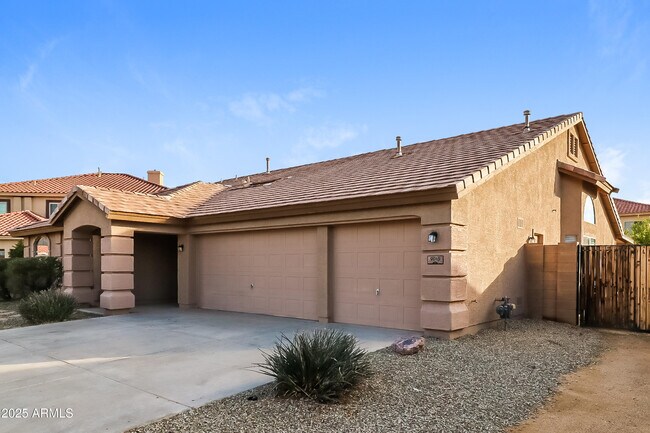 9015 S 50th Ln in Phoenix, AZ - Building Photo - Building Photo