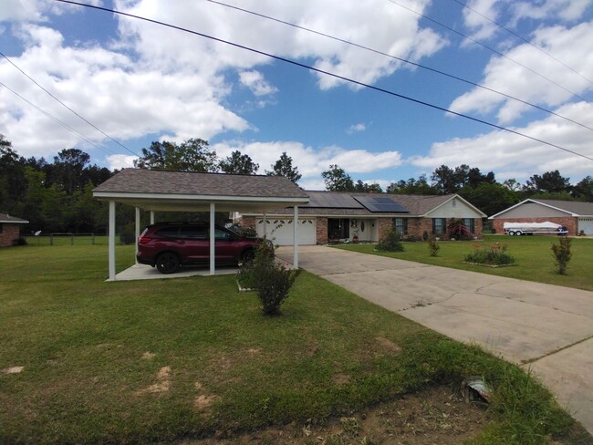 1646 Ernest Dr in Deridder, LA - Building Photo - Building Photo