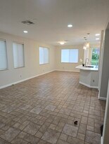 3059 Laurel Ridge Cir in Riviera Beach, FL - Building Photo
