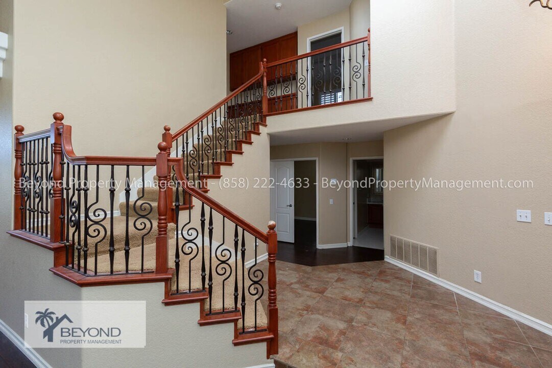 5211 Corte Pintura in Oceanside, CA - Building Photo