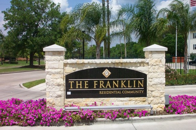 Franklin Apartments in Houston, TX - Building Photo - Building Photo