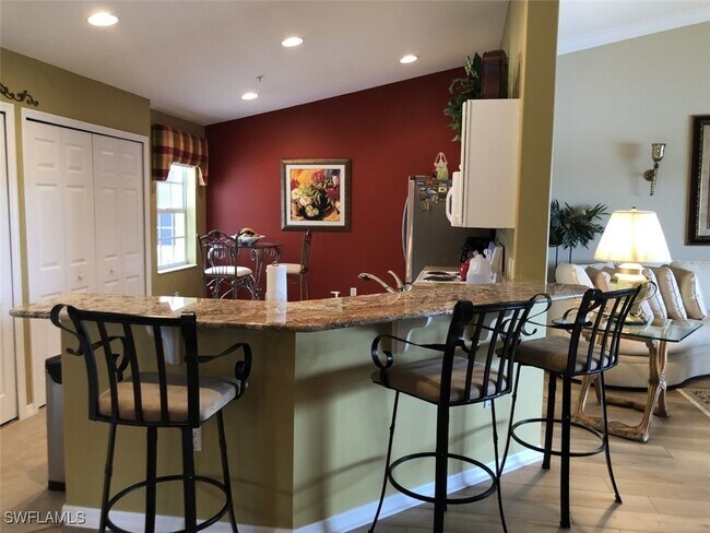 1380 Tiffany Ln in Naples, FL - Foto de edificio - Building Photo
