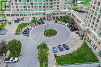 11 Lee Centre Dr in Toronto, ON - Building Photo - Building Photo