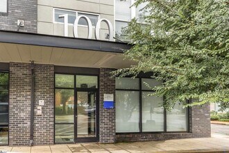 100 E Washington St in Greenville, SC - Building Photo - Building Photo