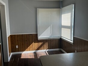 7536 Sterling St in Center Line, MI - Building Photo - Building Photo