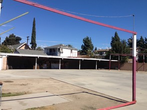 1306 S Glendale Ave in Glendale, CA - Building Photo - Building Photo