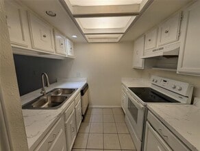 6019 Ridgecrest Rd in Dallas, TX - Building Photo - Building Photo