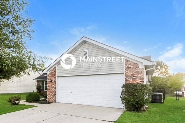 property at 942 N Mill Run Blvd