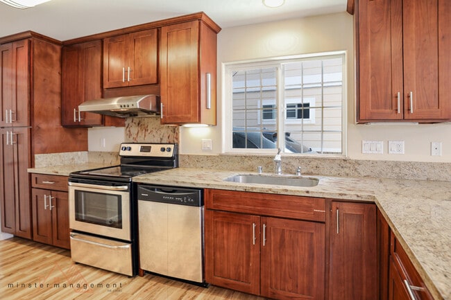 property at 2017 Fern St