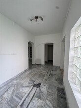 1664 SW 9th St in Miami, FL - Building Photo - Building Photo