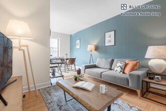 10 Downing St in New York, NY - Building Photo - Building Photo