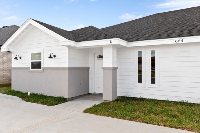 property at 664 Marrs Ave