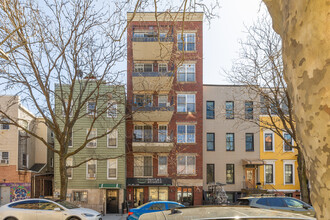 150 Java St in Brooklyn, NY - Building Photo - Building Photo