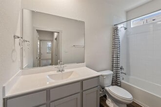 205 Lavaca River Ln in Hutto, TX - Building Photo - Building Photo