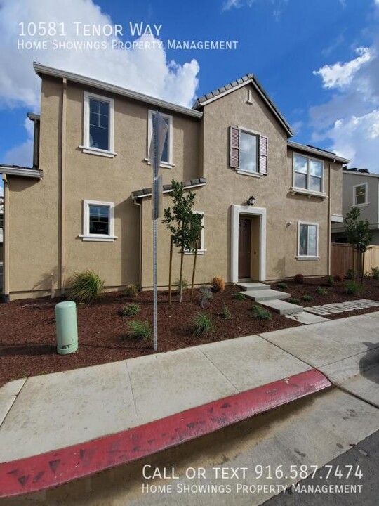 10581 Tenor Way in Elk Grove, CA - Building Photo