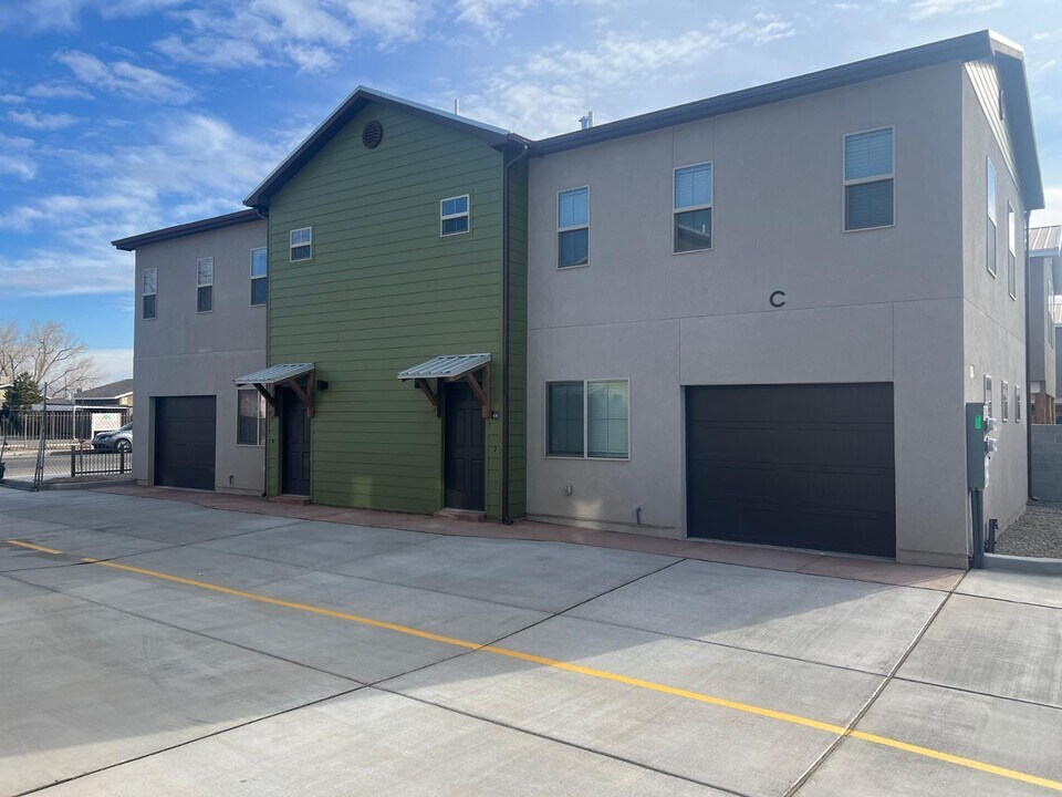 4505 12th St NW in Albuquerque, NM - Foto de edificio