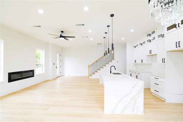 306 E 7th St in Dallas, TX - Building Photo - Building Photo