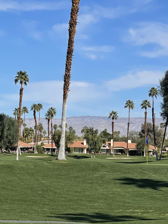 352 Sierra Madre S in Palm Desert, CA - Building Photo