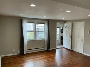 768 Audrey Dr in Rahway, NJ - Building Photo - Building Photo