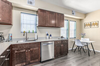 Claremont Apartments in Oklahoma City, OK - Building Photo - Interior Photo