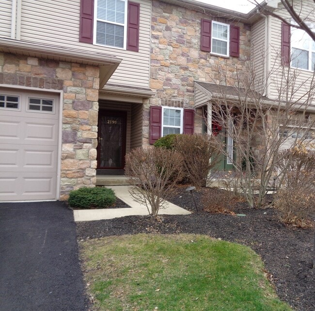 property at 2190 Gillian Ln