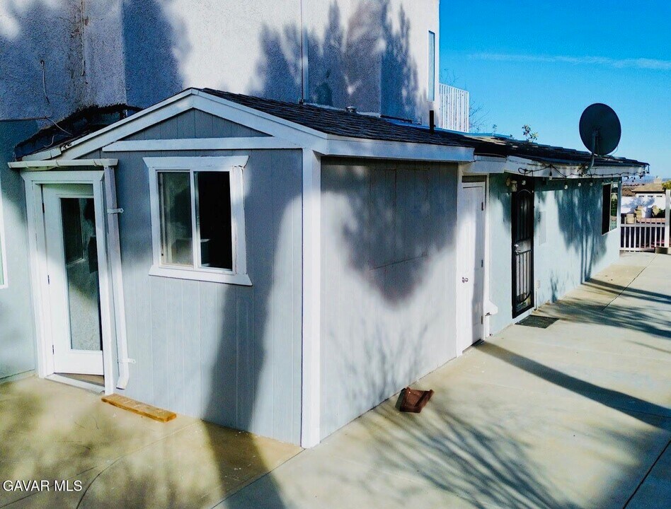 318 Sugar Loaf Dr in Palmdale, CA - Building Photo
