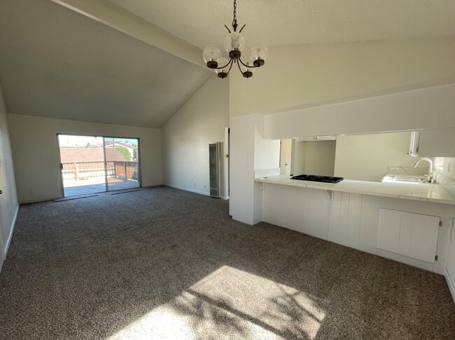2212 Ruhland Ave, Unit B in Redondo Beach, CA - Building Photo - Building Photo