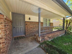 5940 Maurie Dr in Watauga, TX - Building Photo - Building Photo