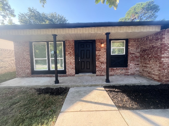 1321 W Pittsburg St in Broken Arrow, OK - Building Photo - Building Photo