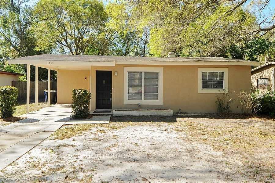 1345 Terrace Rd in Clearwater, FL - Building Photo