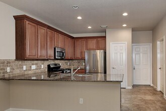 63 Avenswood Pl in Spring, TX - Building Photo - Building Photo