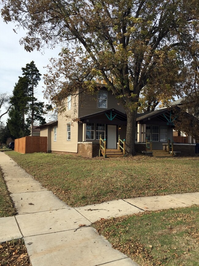 property at 1301 N Klein Ave