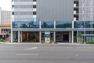 Azure Ala Moana in Honolulu, HI - Building Photo - Building Photo