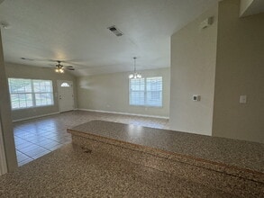 1828 N Paddock Ave in Stephenville, TX - Building Photo - Building Photo