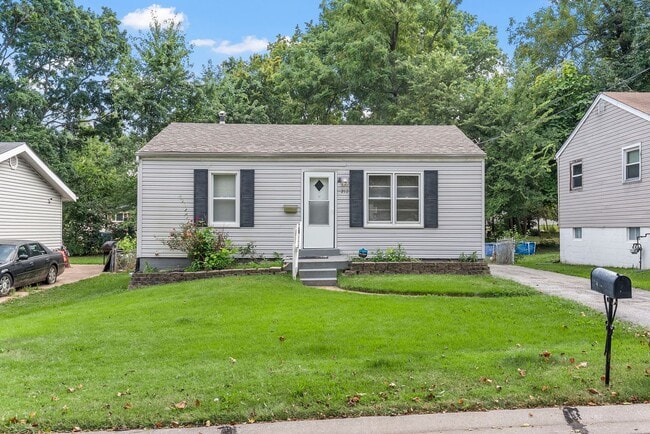 property at 212 Connolly Dr