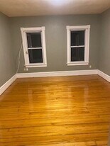 211 Buffinton St in Fall River, MA - Building Photo