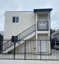 8004 Towne Ave, Unit Towne 8004 in Los Angeles, CA - Building Photo
