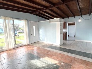 115 Essex Dr in Ormond Beach, FL - Building Photo - Building Photo